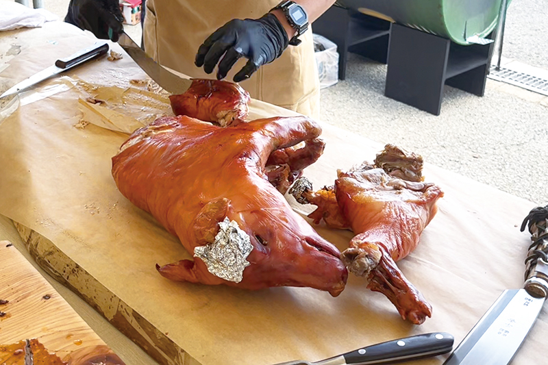 まつだView BBQ「仔豚の丸焼き」