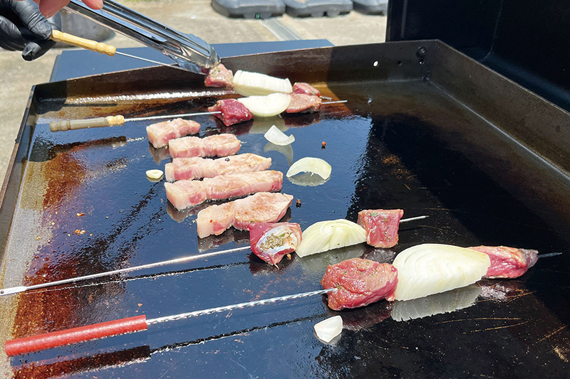 まつだView BBQ「シカのモモ肉串焼き」